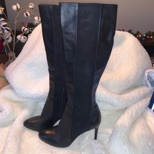 Vía Spiga leather boot with Suede strip